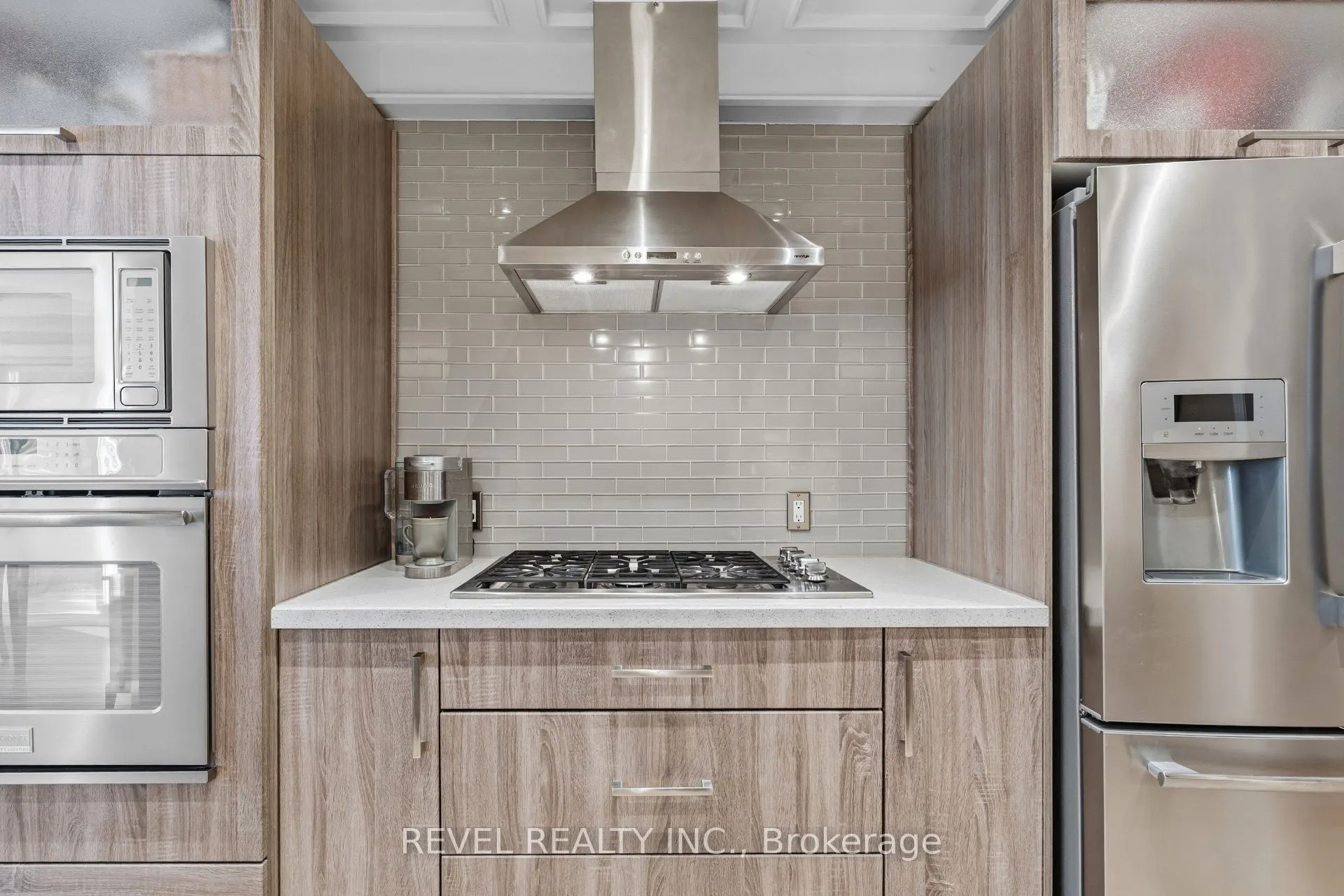 23 River View Drive