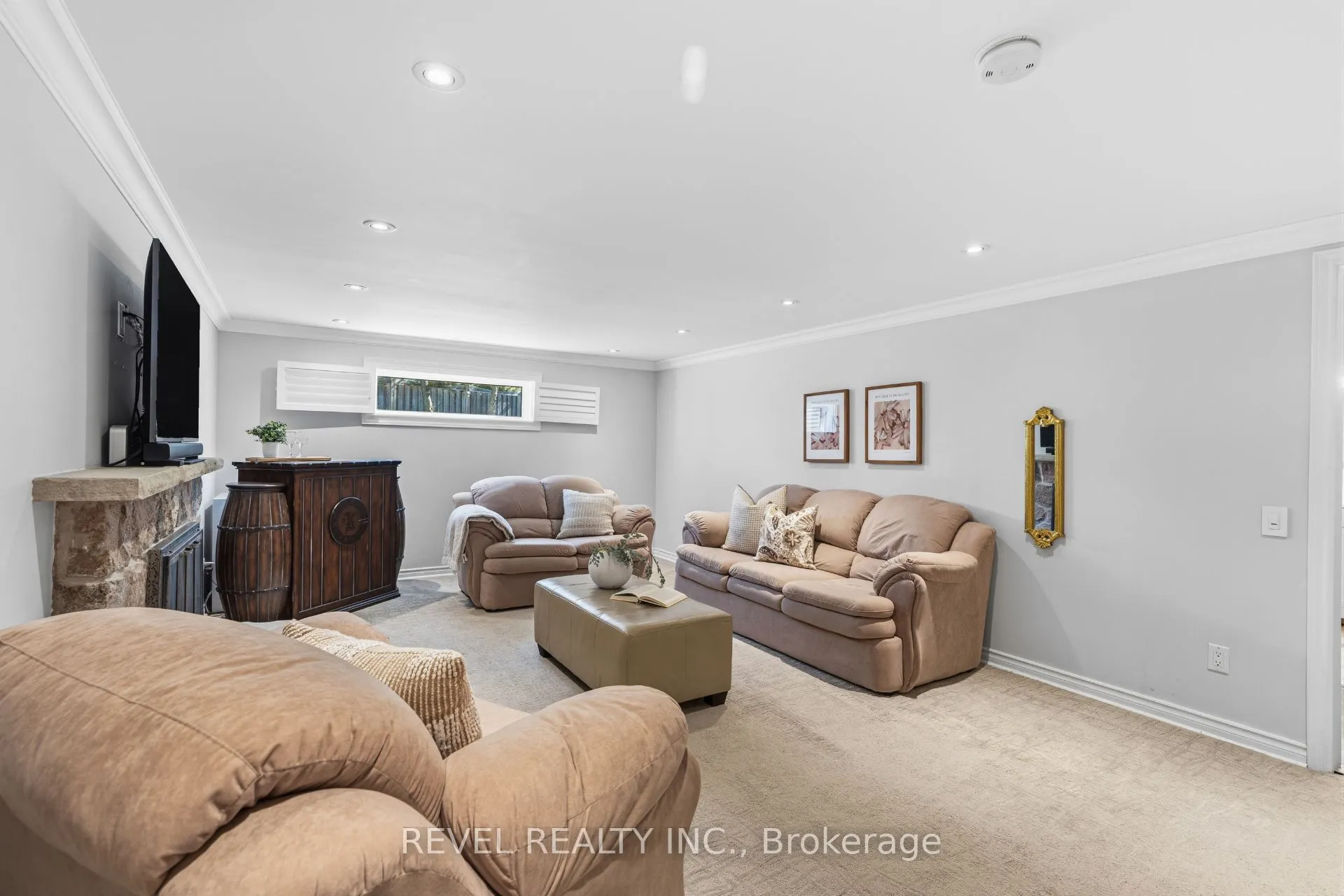 23 River View Drive