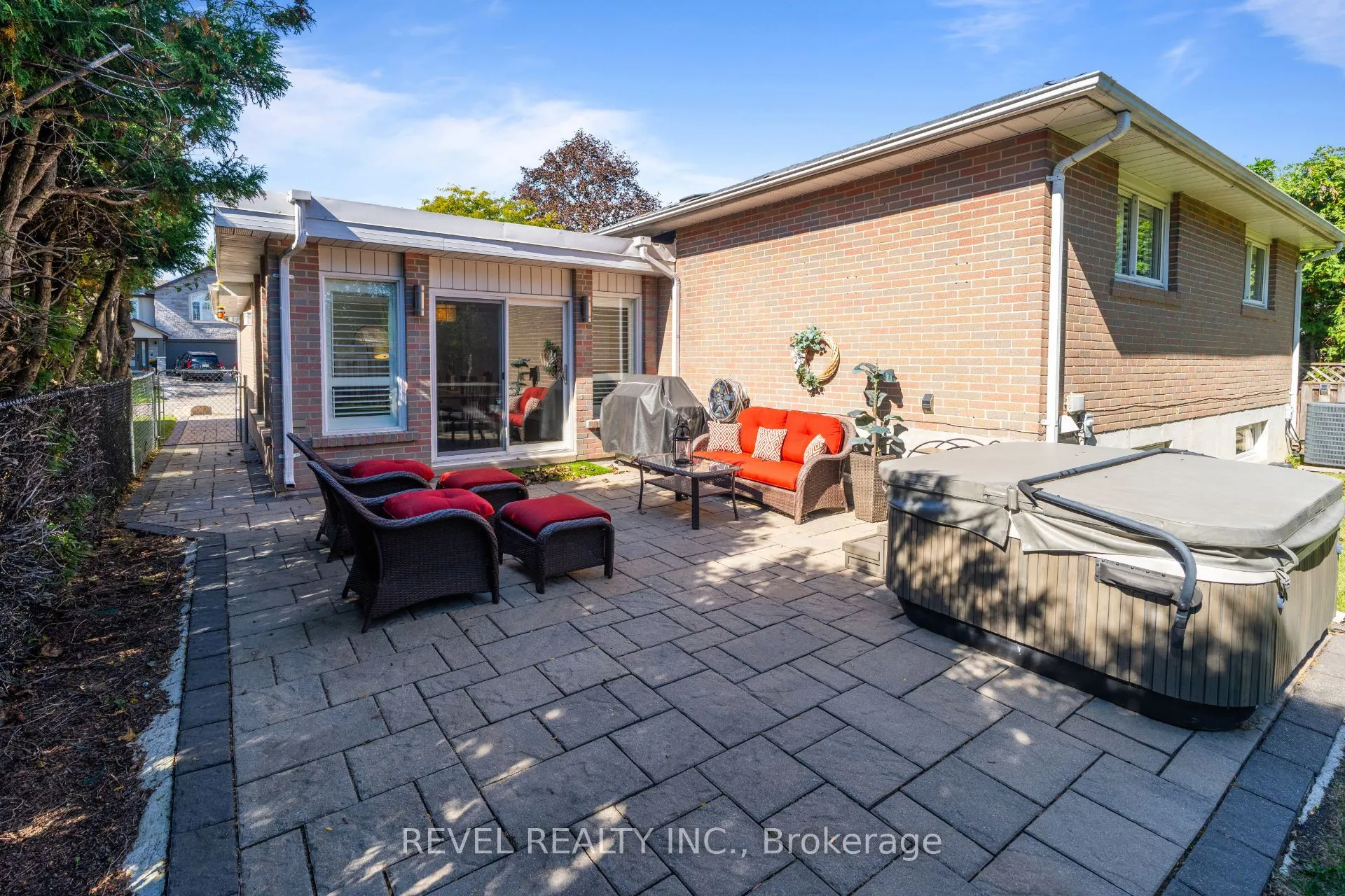 23 River View Drive