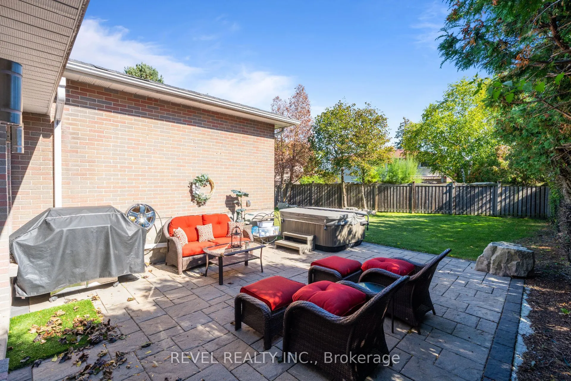 23 River View Drive
