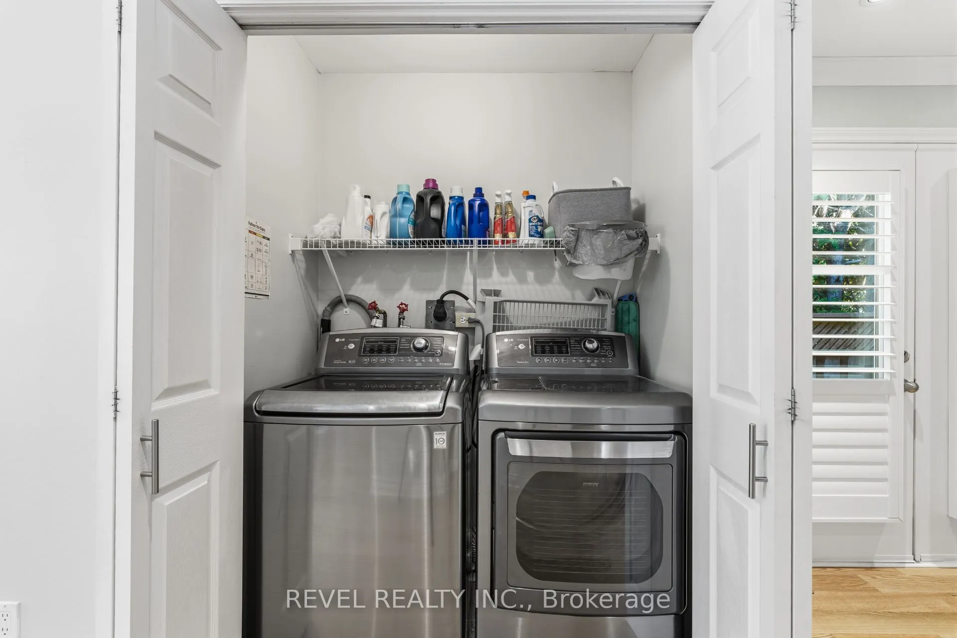 23 River View Drive