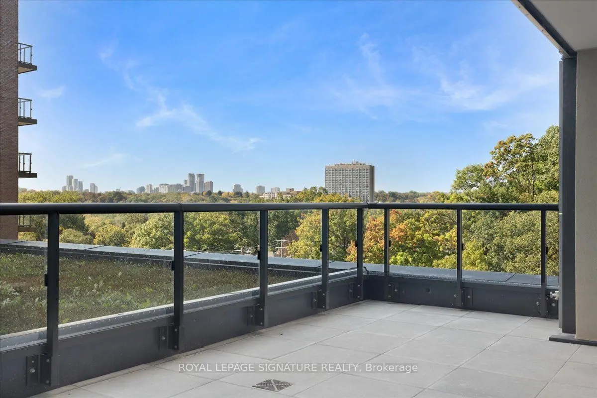 2450 Bloor Street W #301