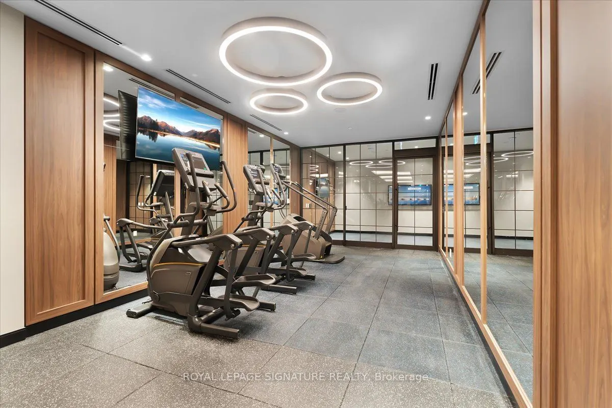 2450 Bloor Street W #301
