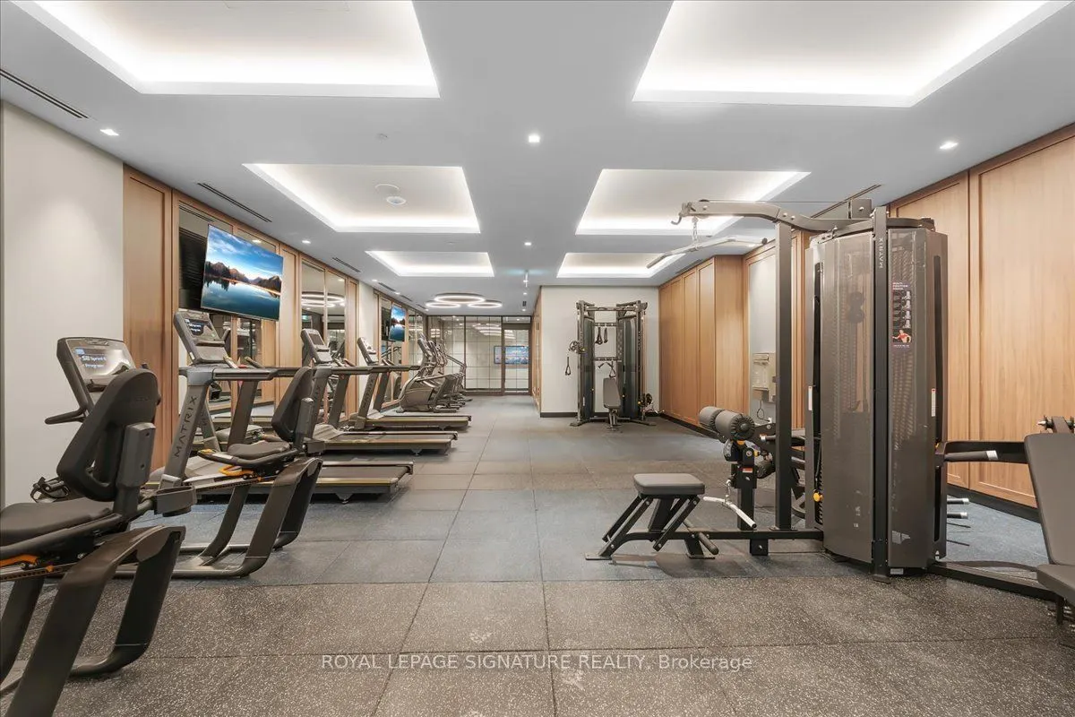 2450 Bloor Street W #301