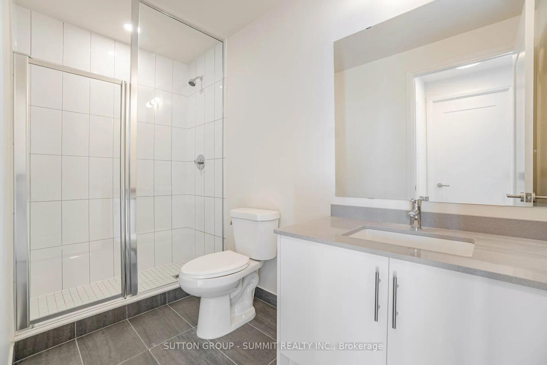 509 Dundas Street W #226