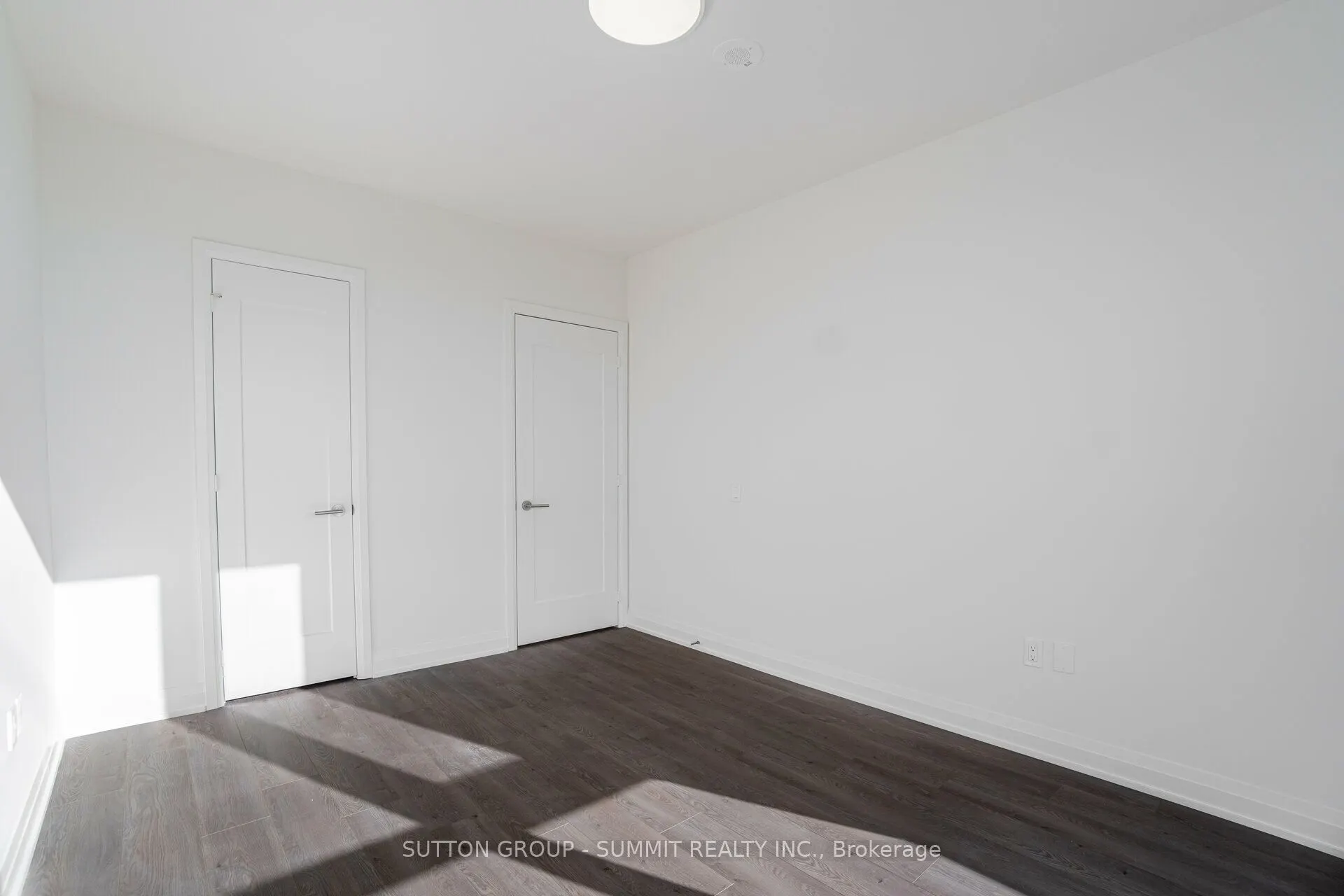 509 Dundas Street W #226