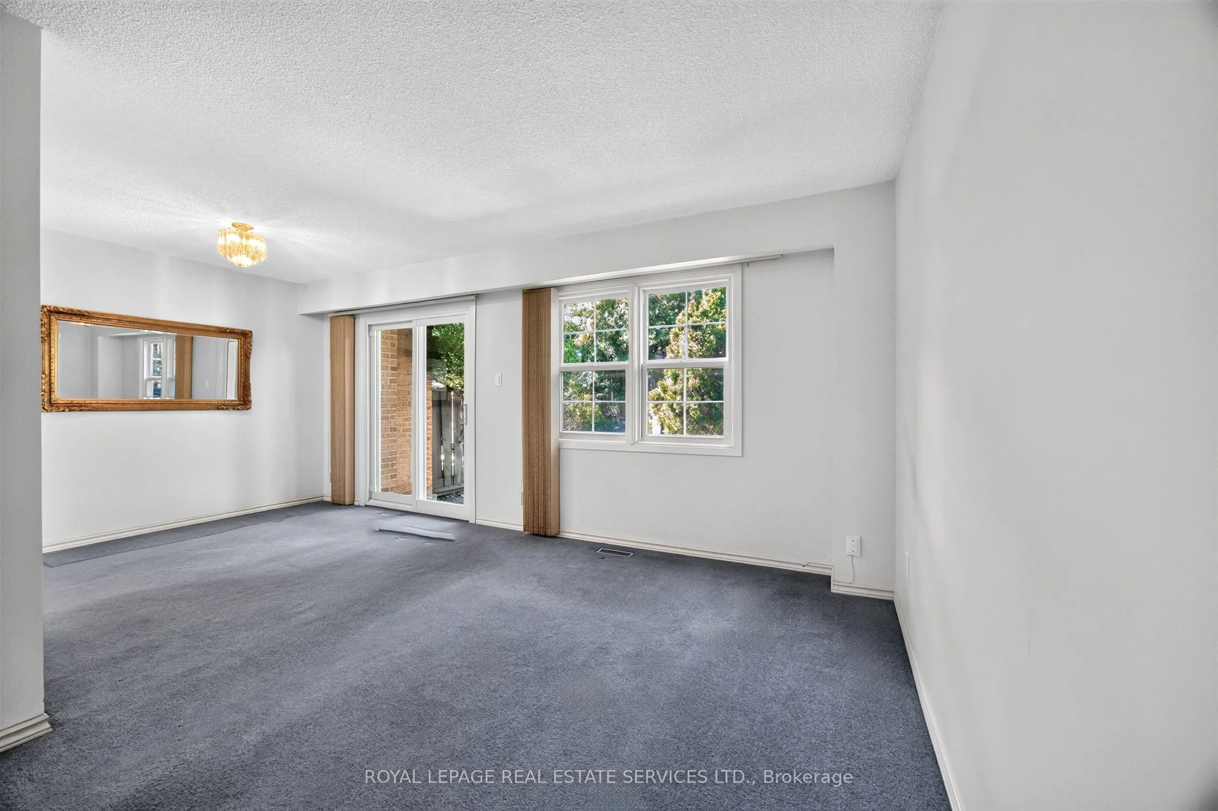 1951 Rathburn Road E #86
