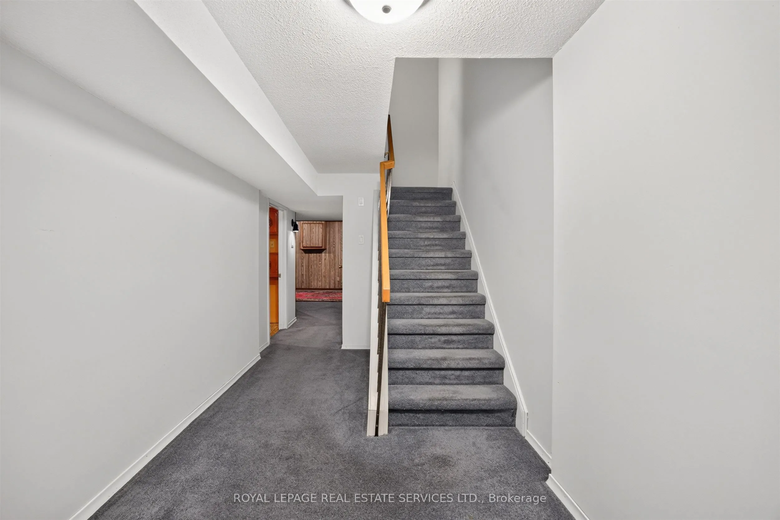 1951 Rathburn Road E #86
