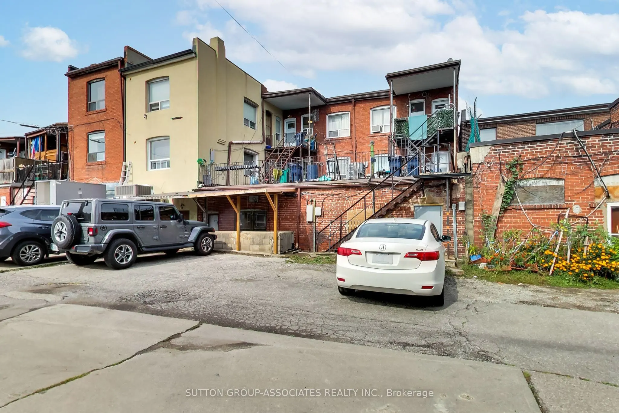 1181-1183 St Clair Avenue W