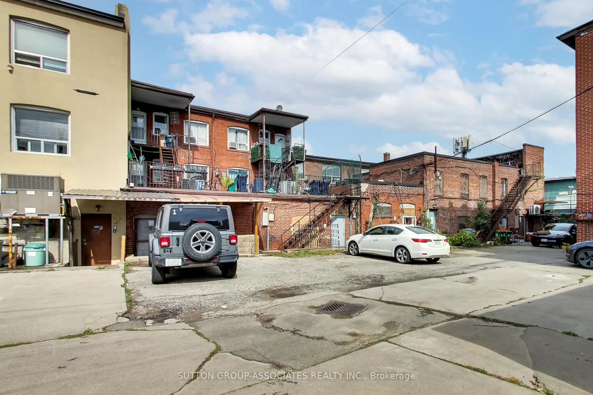 1181-1183 St Clair Avenue W