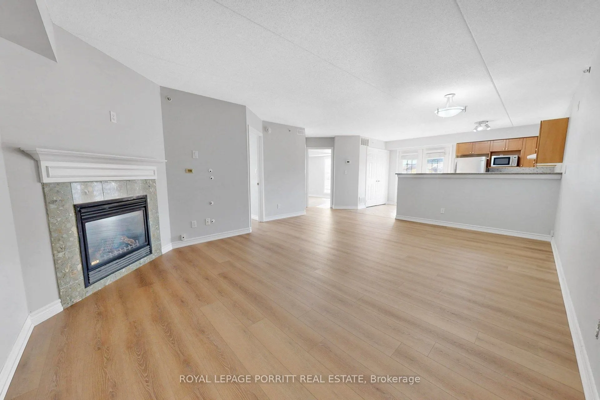 2085 Appleby Line #302