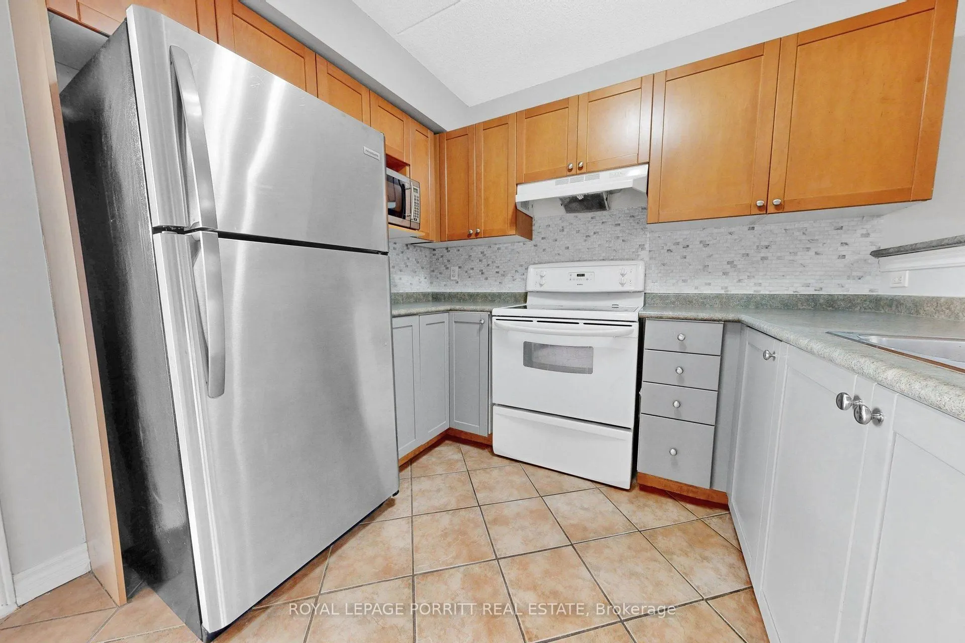 2085 Appleby Line #302
