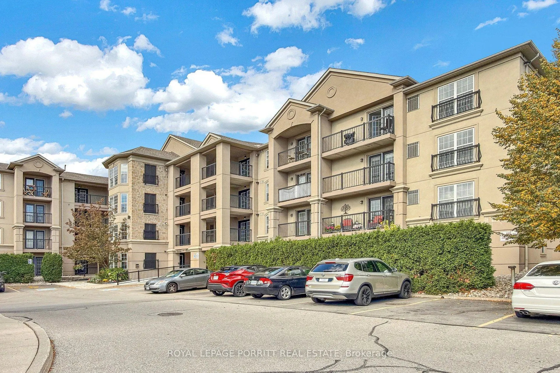 2085 Appleby Line #302