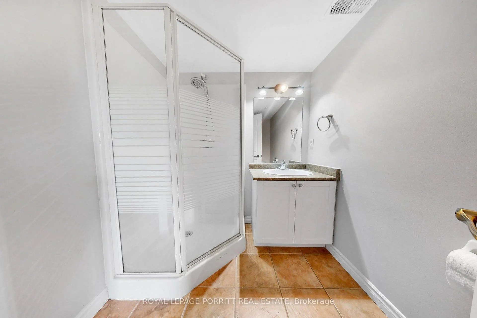 2085 Appleby Line #302