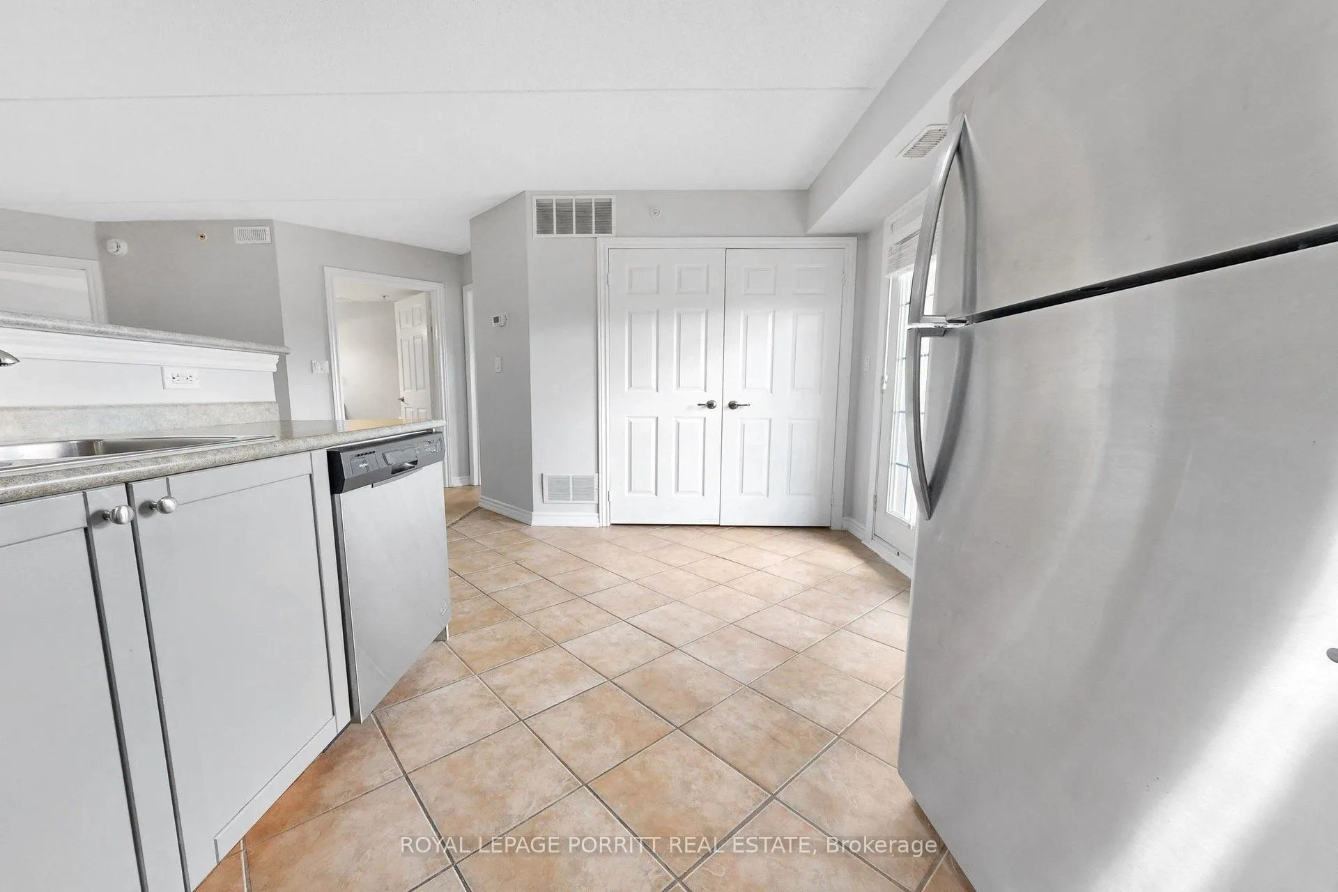 2085 Appleby Line #302