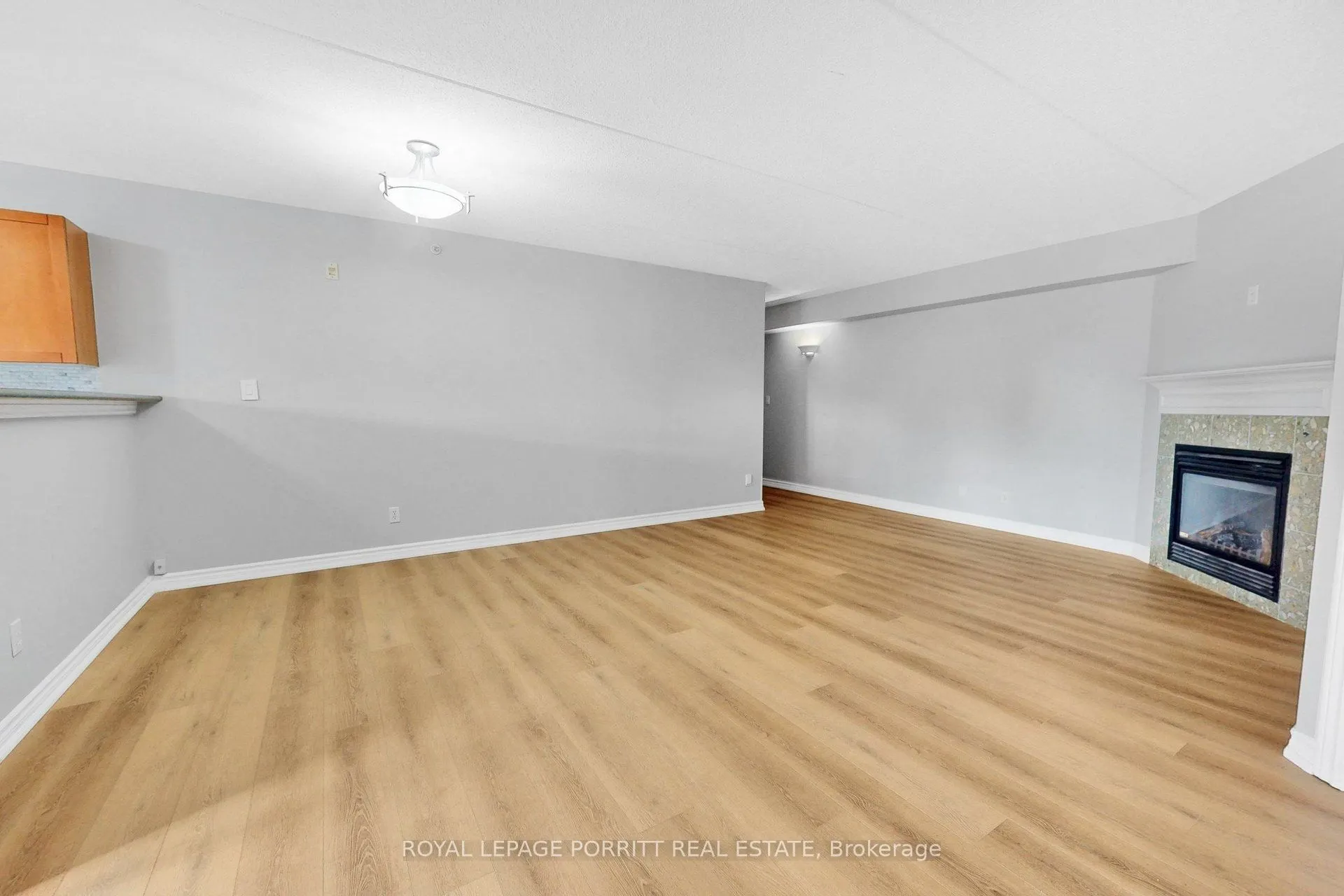 2085 Appleby Line #302