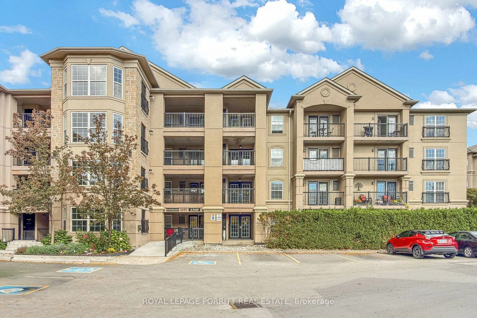 2085 Appleby Line #302