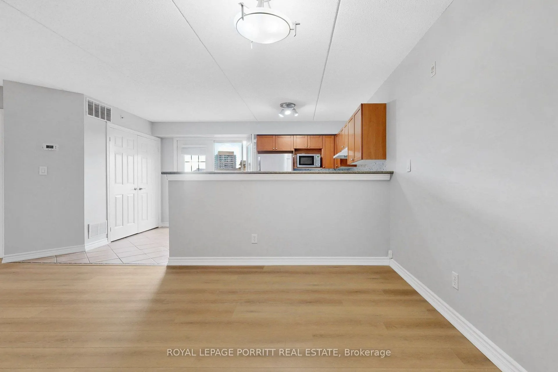 2085 Appleby Line #302