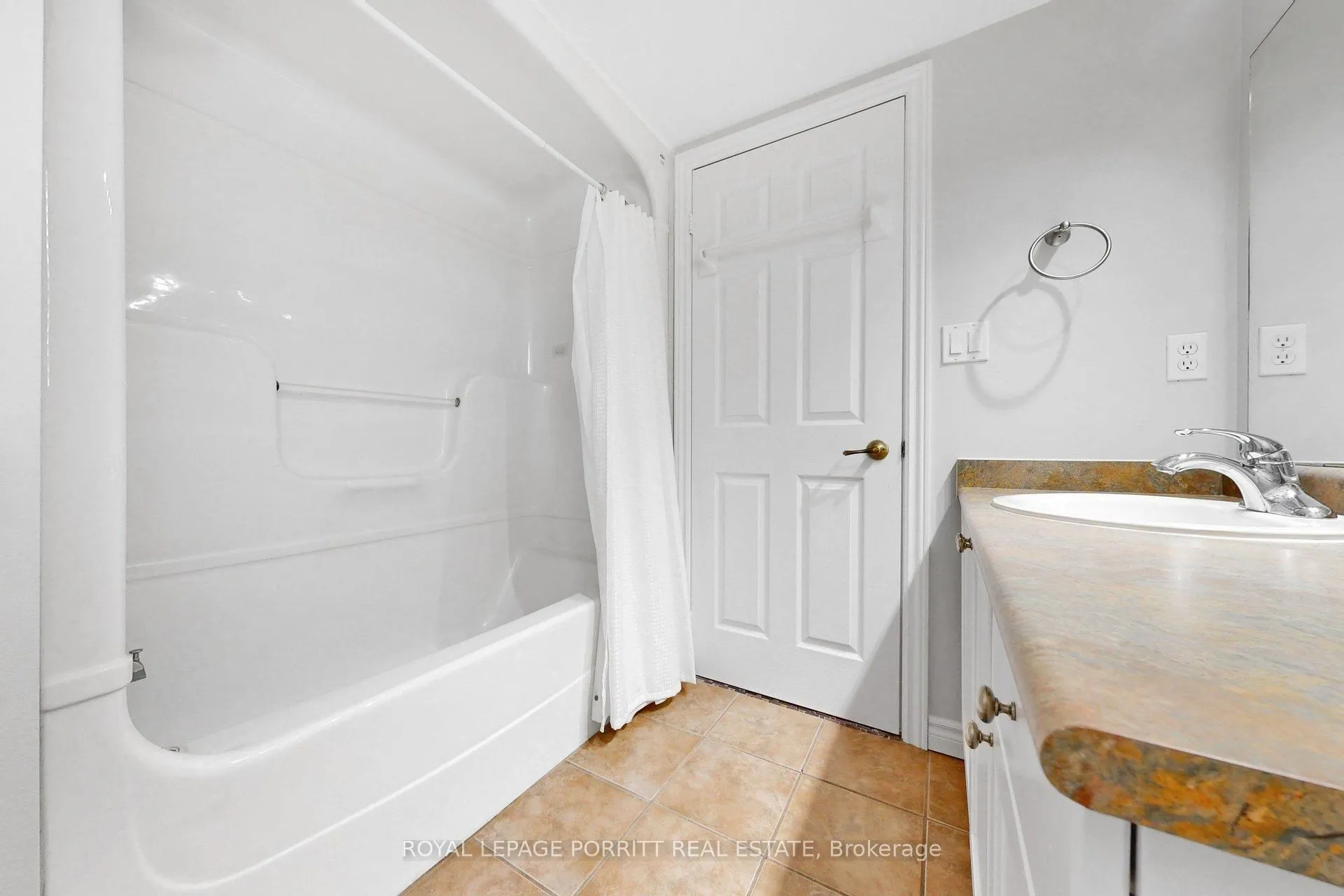 2085 Appleby Line #302