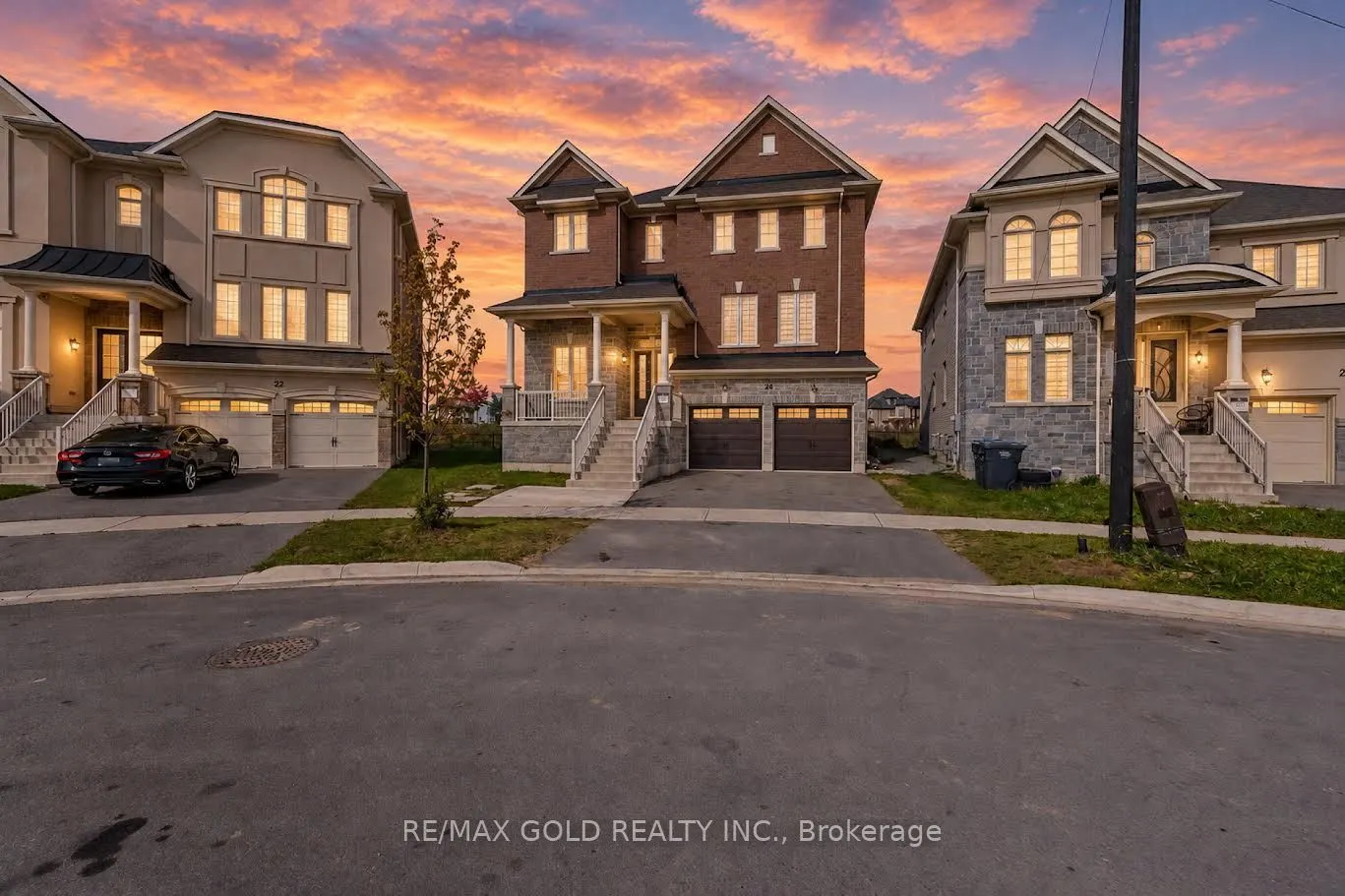 24 Jenwood Crescent