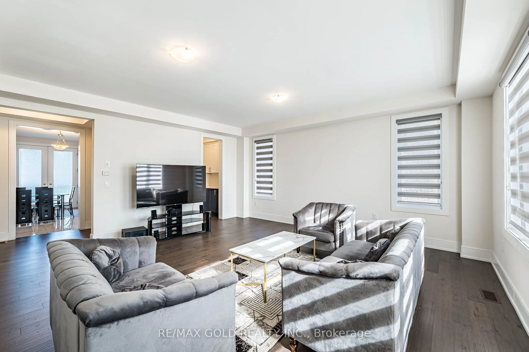 24 Jenwood Crescent