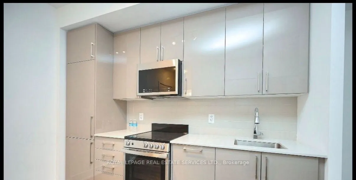 2450 Old Bronte Road #226