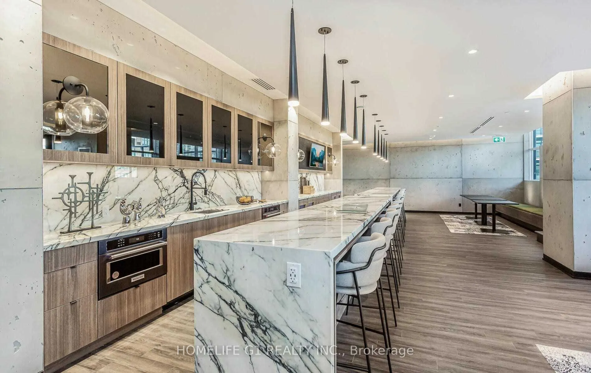 251 Manitoba Street #2101