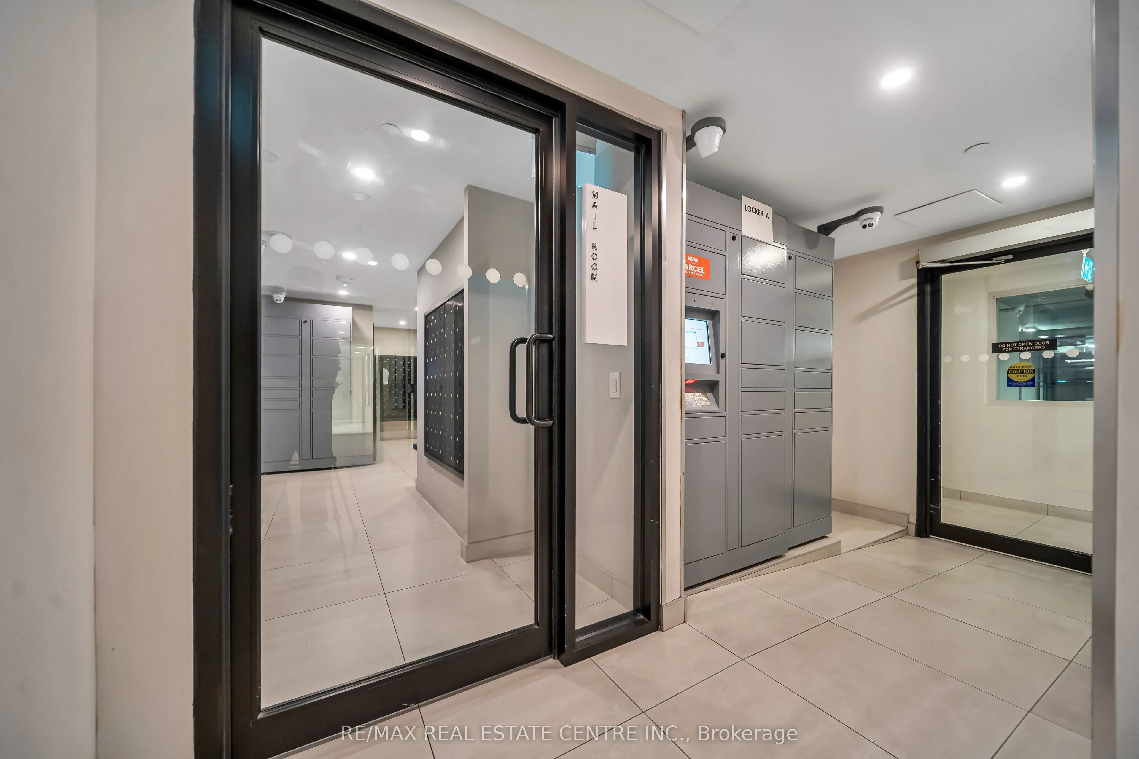 4065 Confederation Parkway N #3803