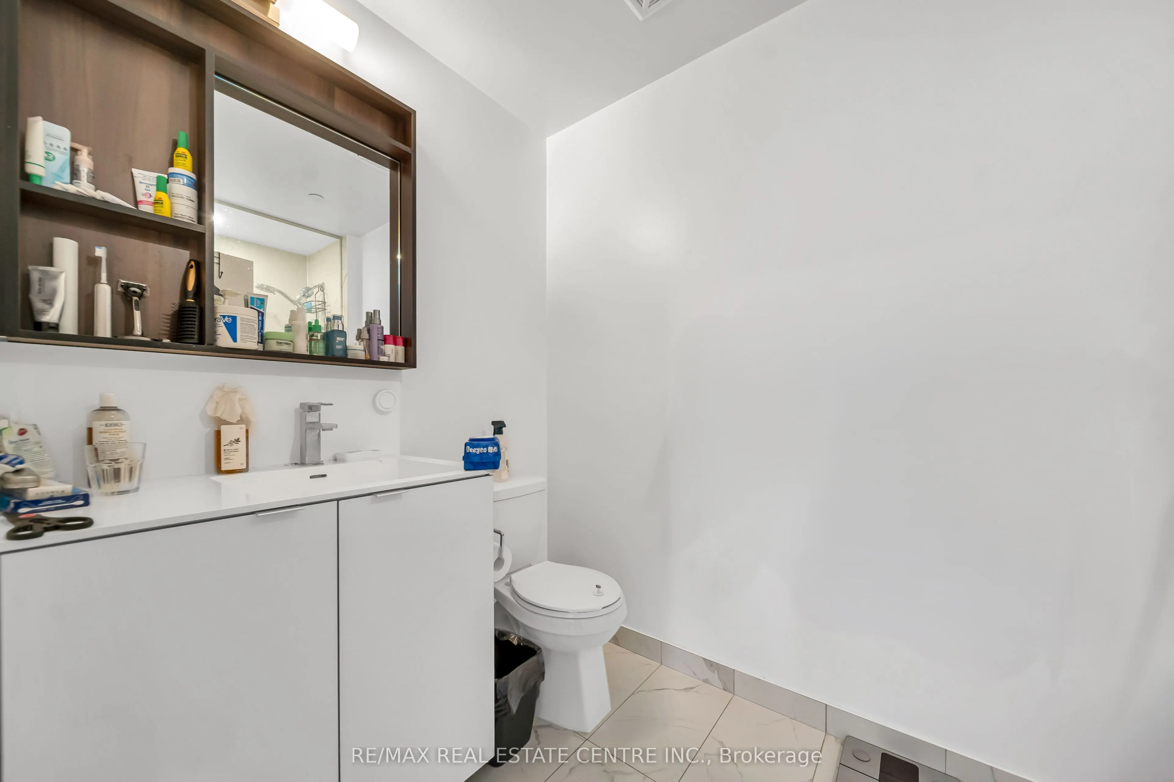 4065 Confederation Parkway N #3803