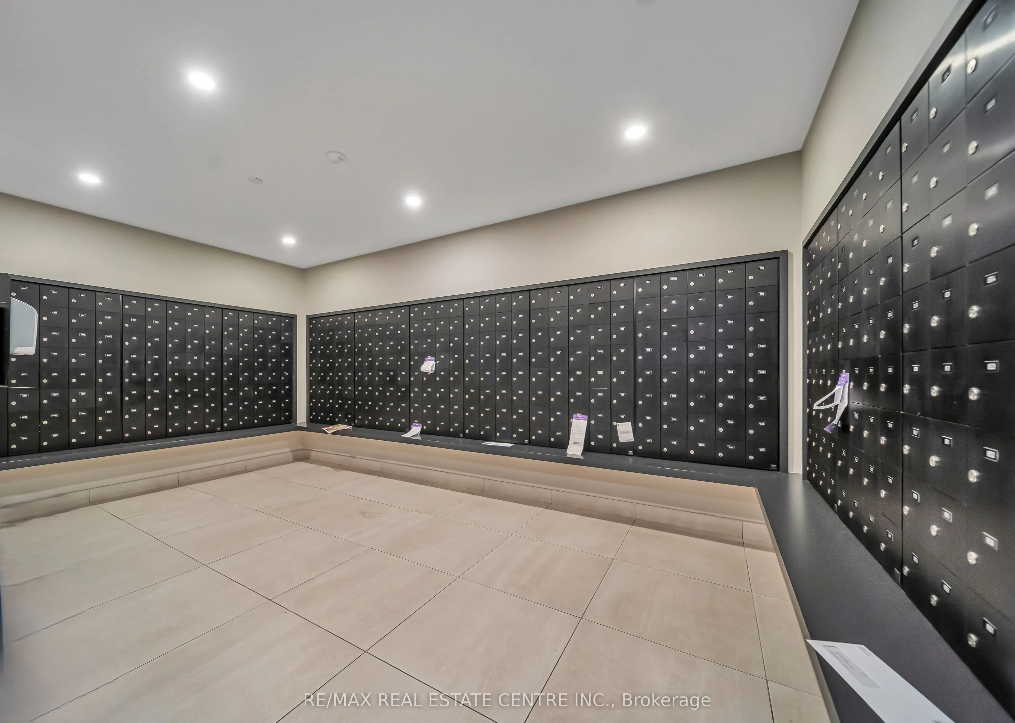 4065 Confederation Parkway N #3803