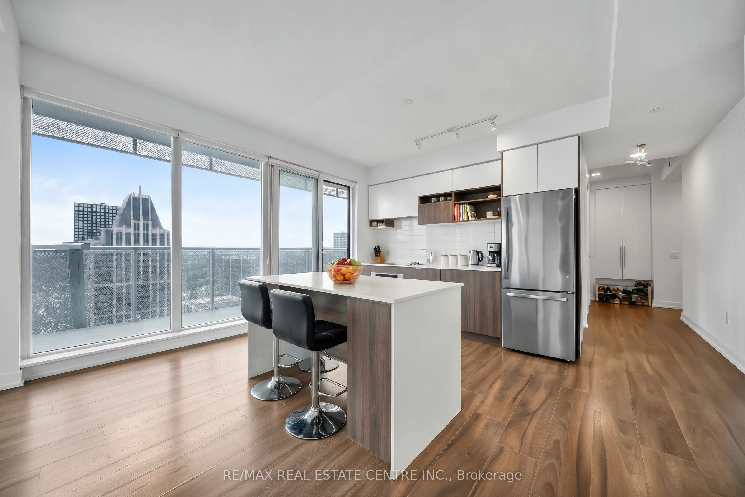 4065 Confederation Parkway N #3803