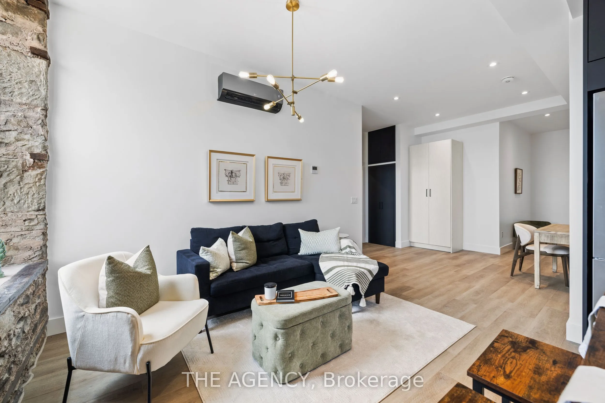 163 Main Street E #303