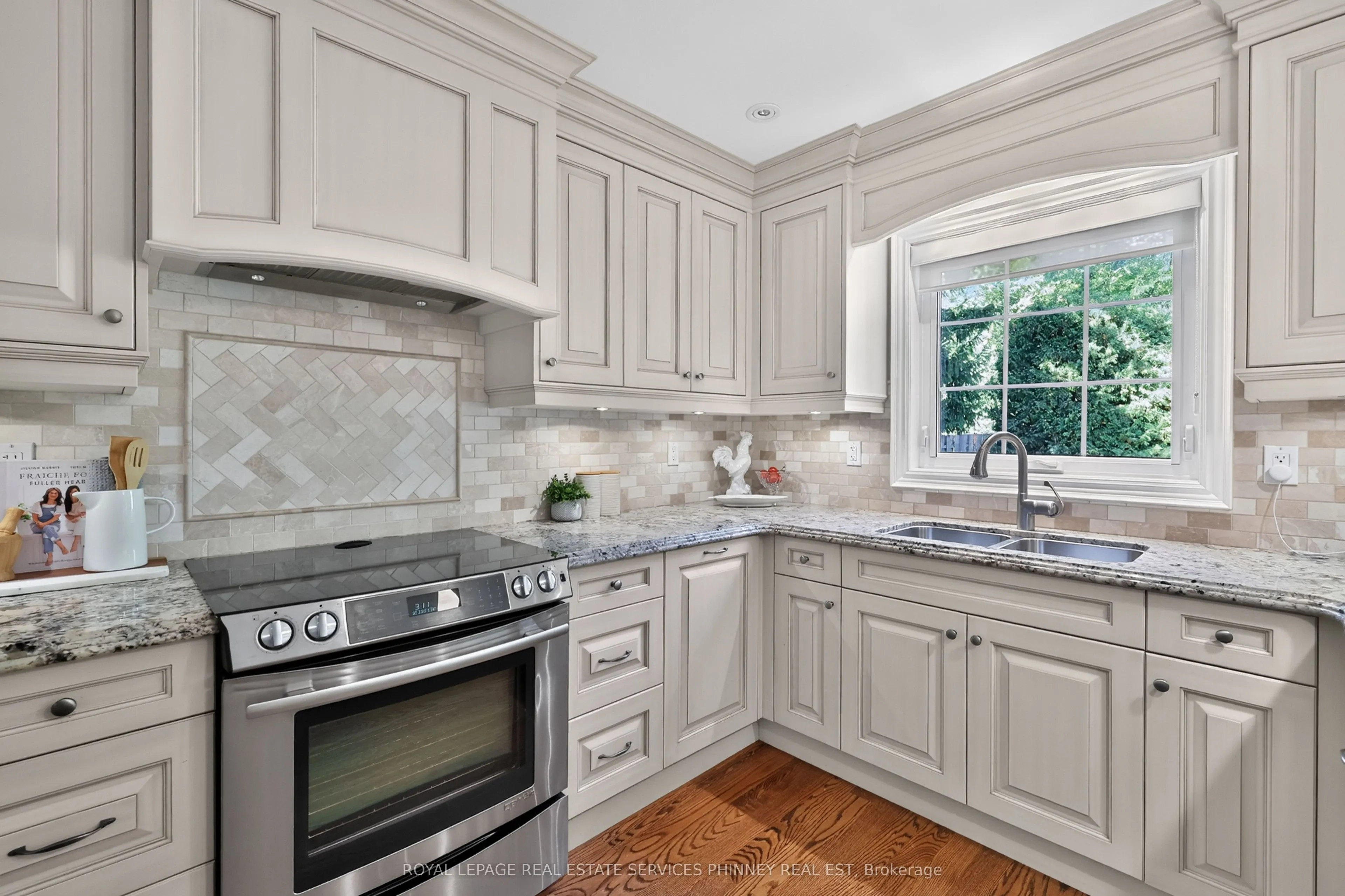 3453 Sawmill Valley Drive