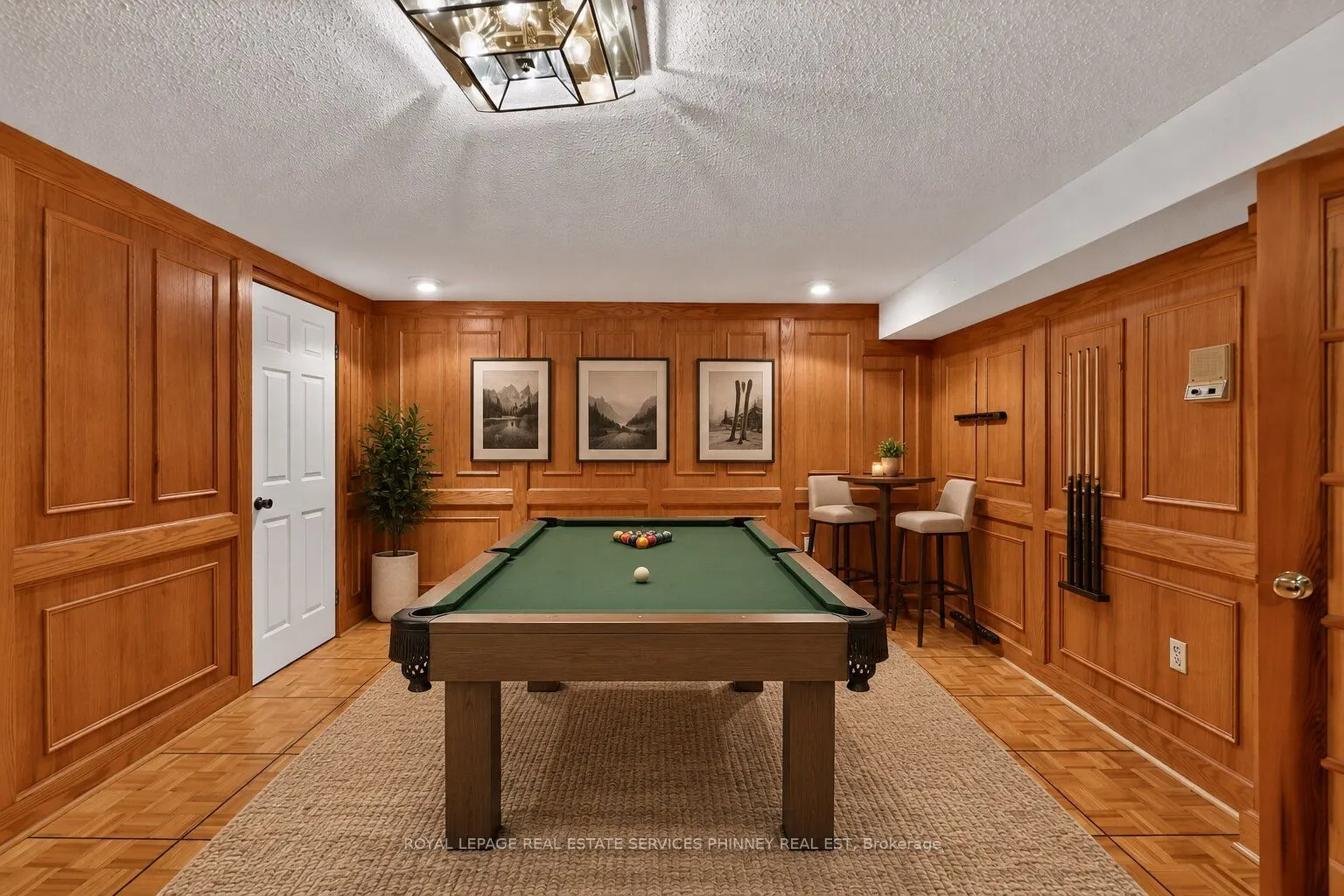 3453 Sawmill Valley Drive