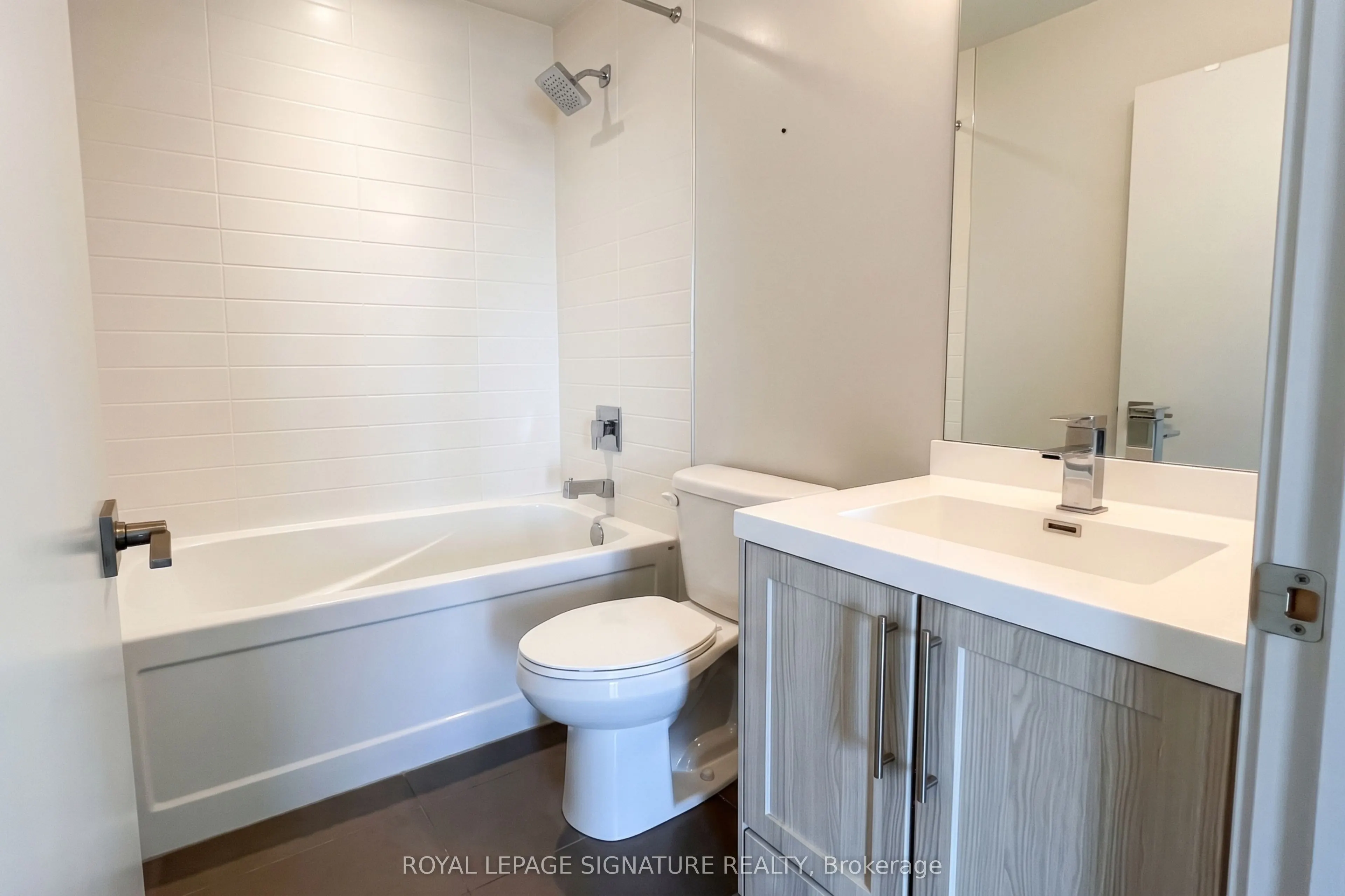2081 Fairview Street #505