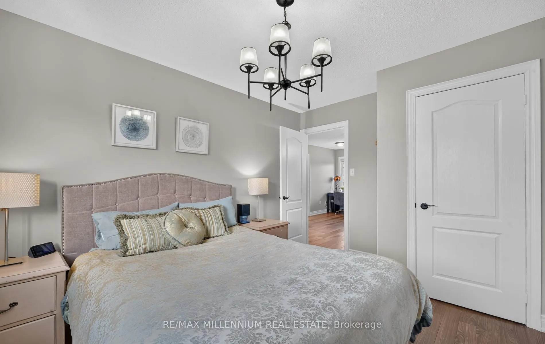 262 Brisdale Drive W