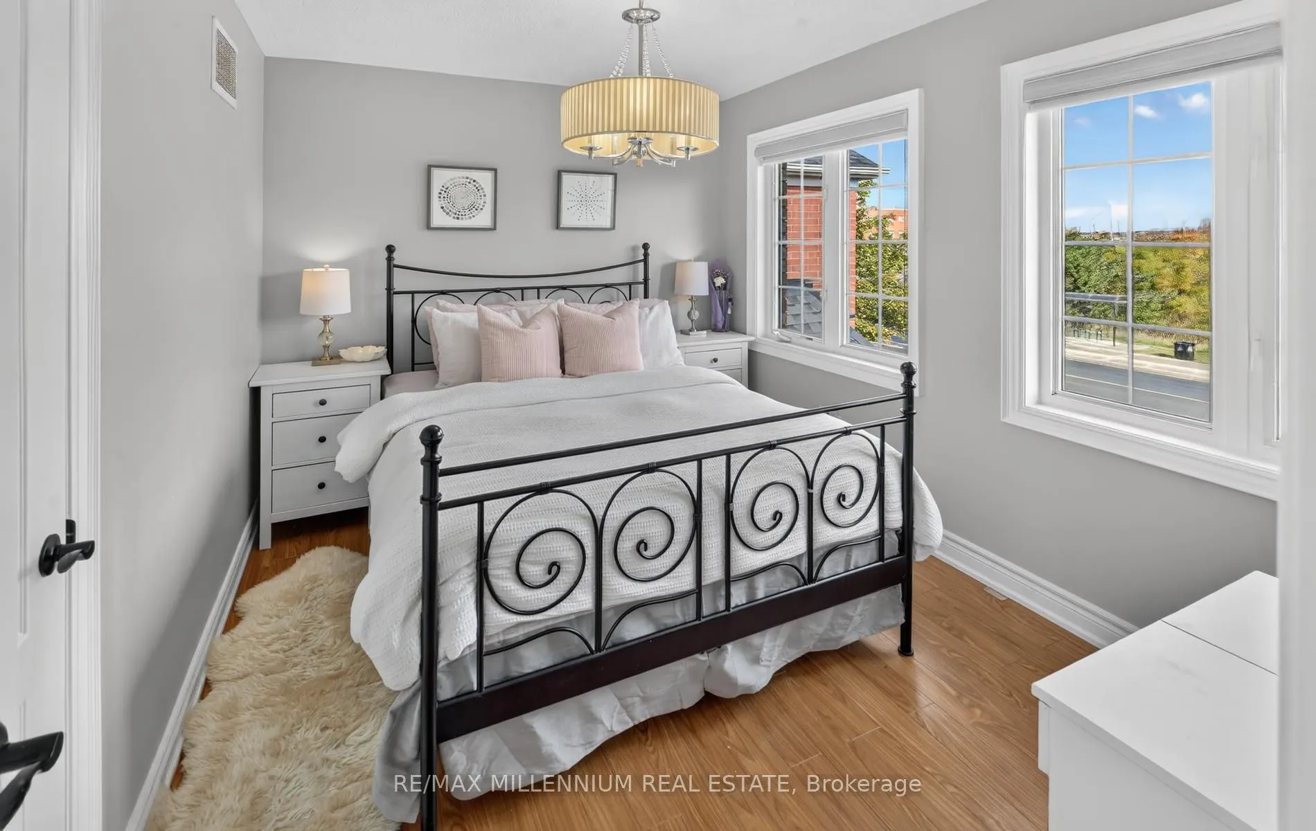 262 Brisdale Drive W