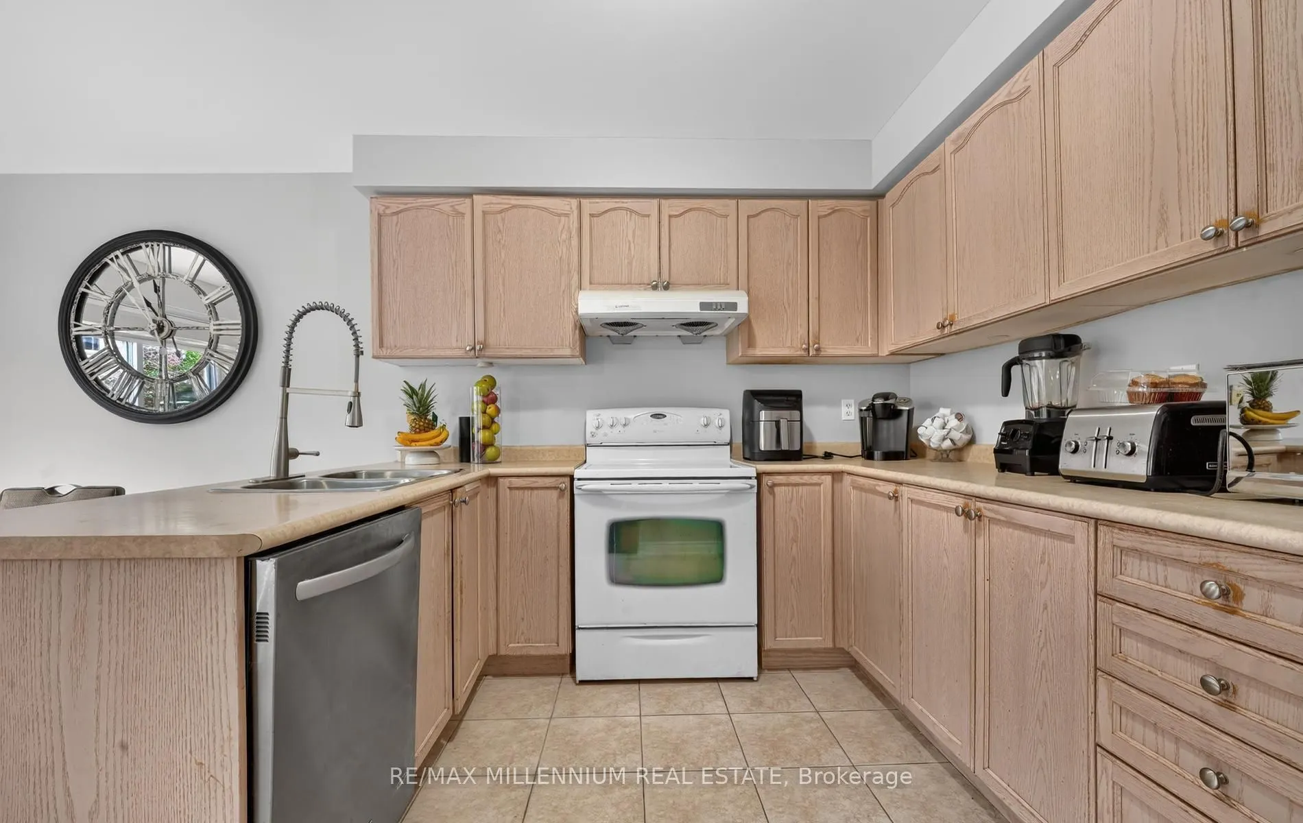 262 Brisdale Drive W