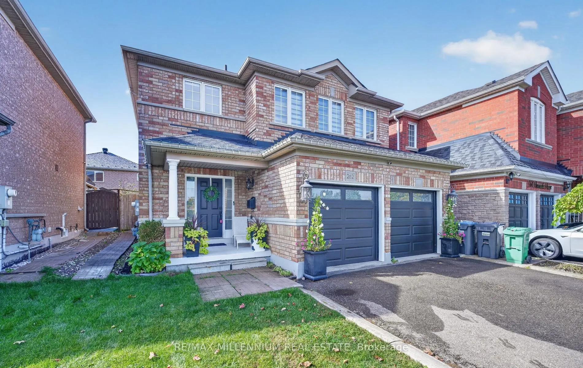 262 Brisdale Drive W