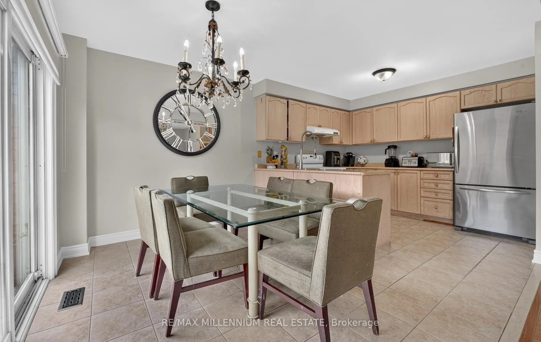 262 Brisdale Drive W