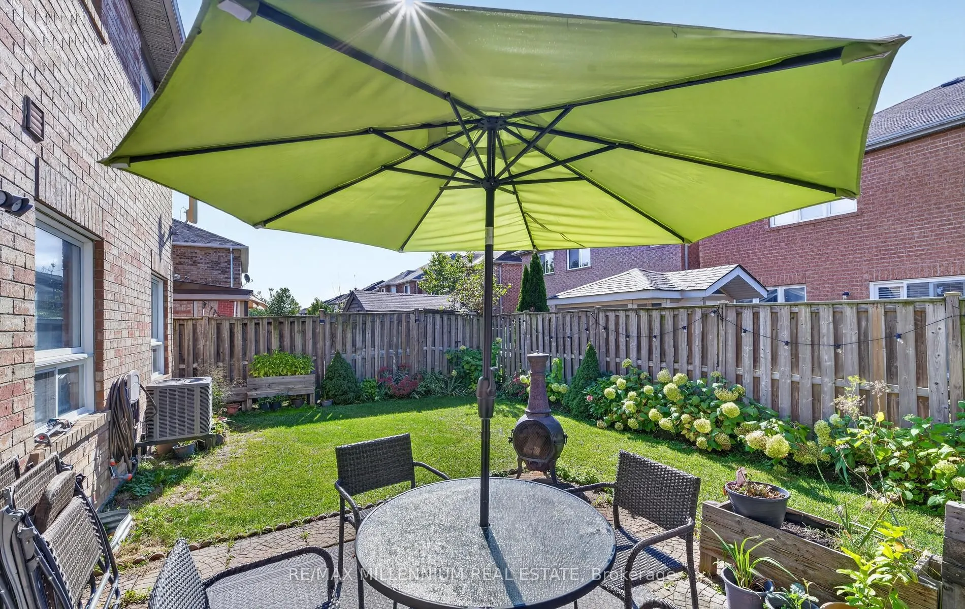 262 Brisdale Drive W