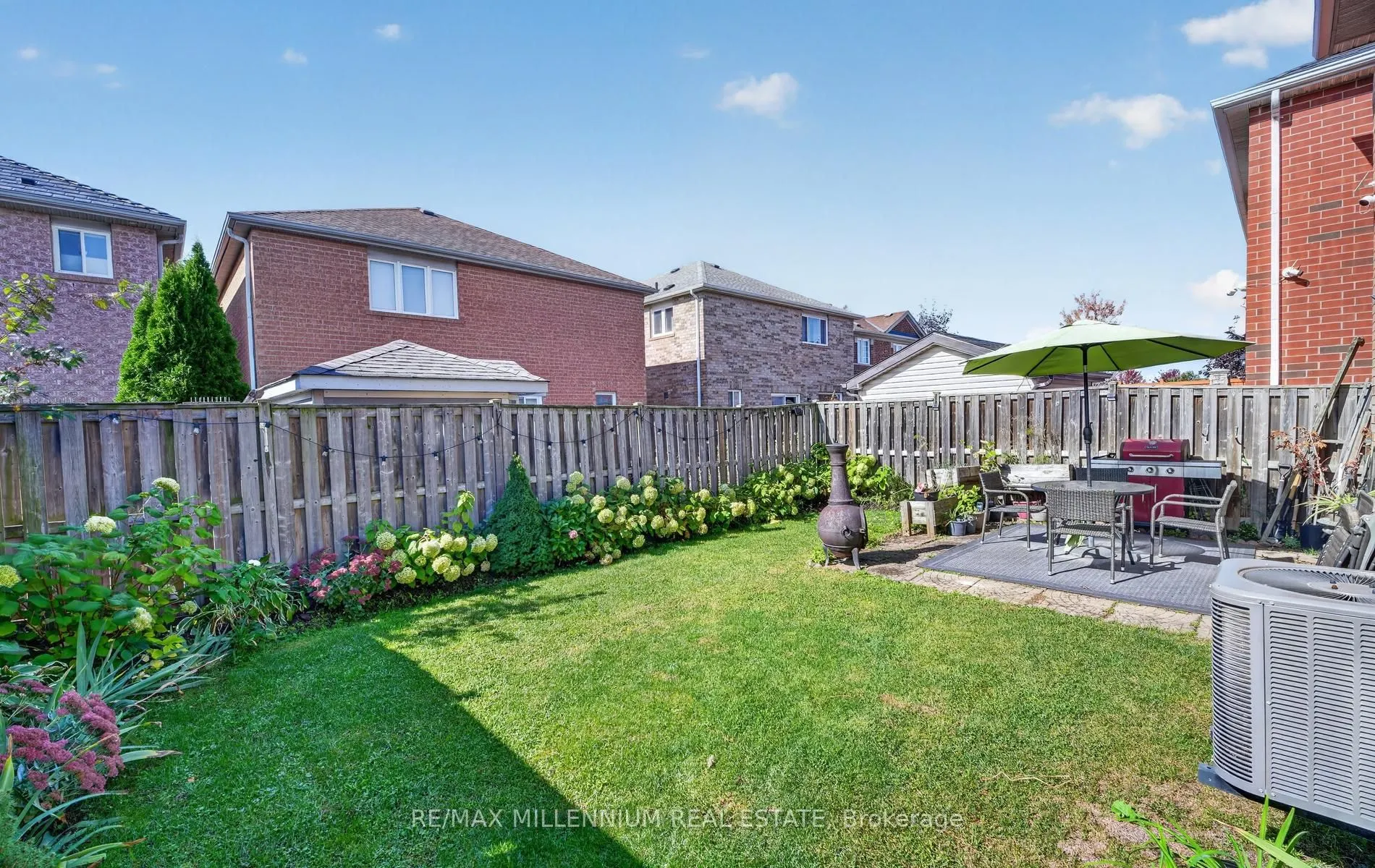 262 Brisdale Drive W