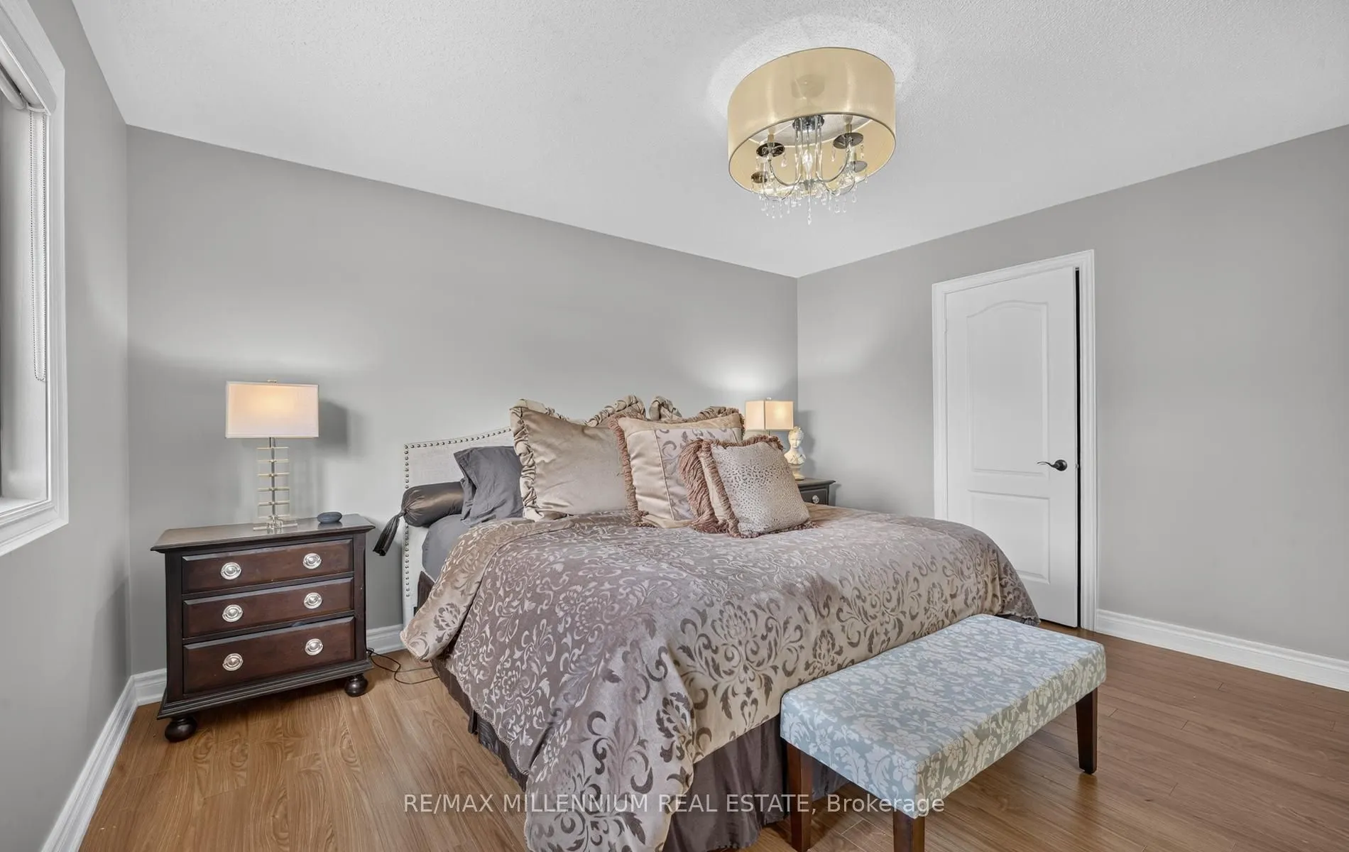 262 Brisdale Drive W