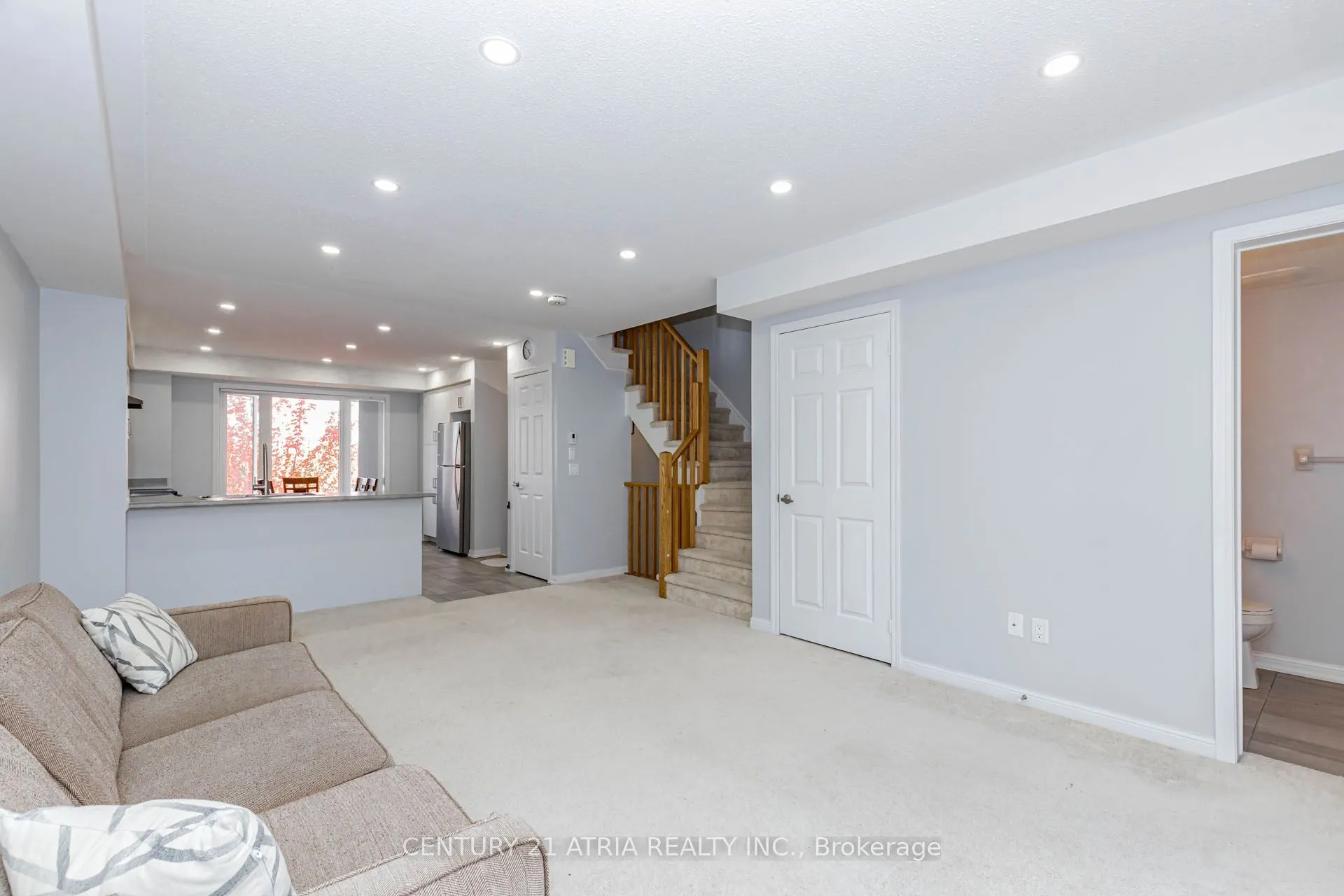 1 Beckenrose Court #72