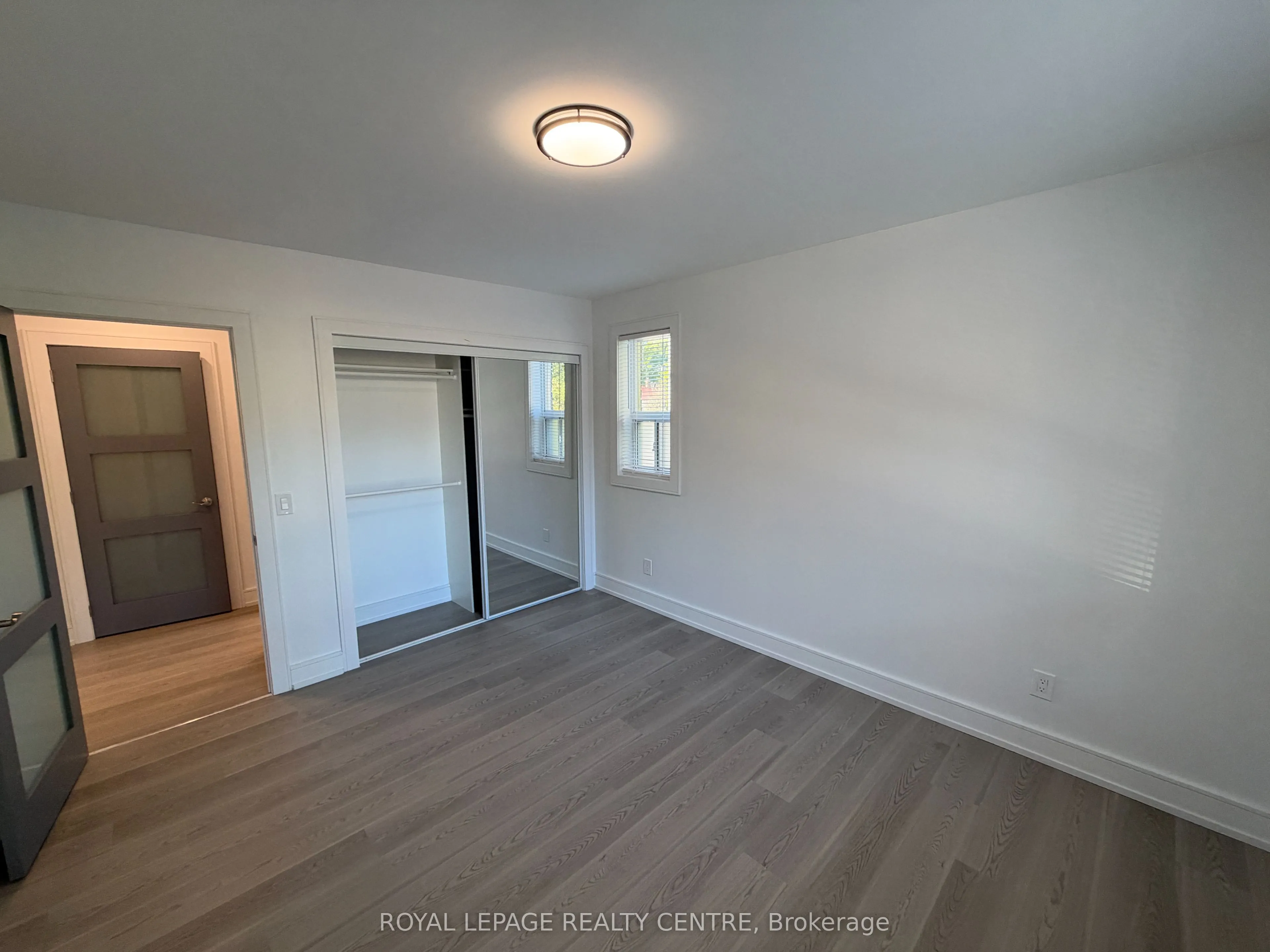 342 Lakeshore Road W #6