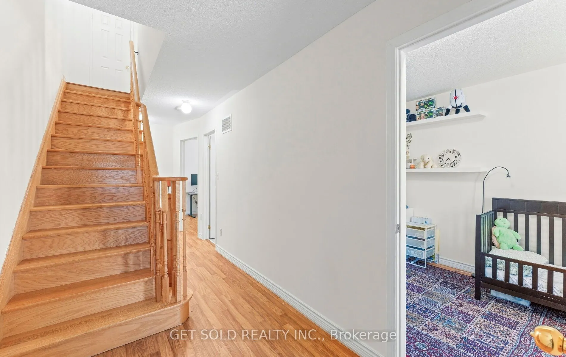33 Sergio Marchi Street