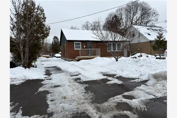 3 Mclaughlin Road N