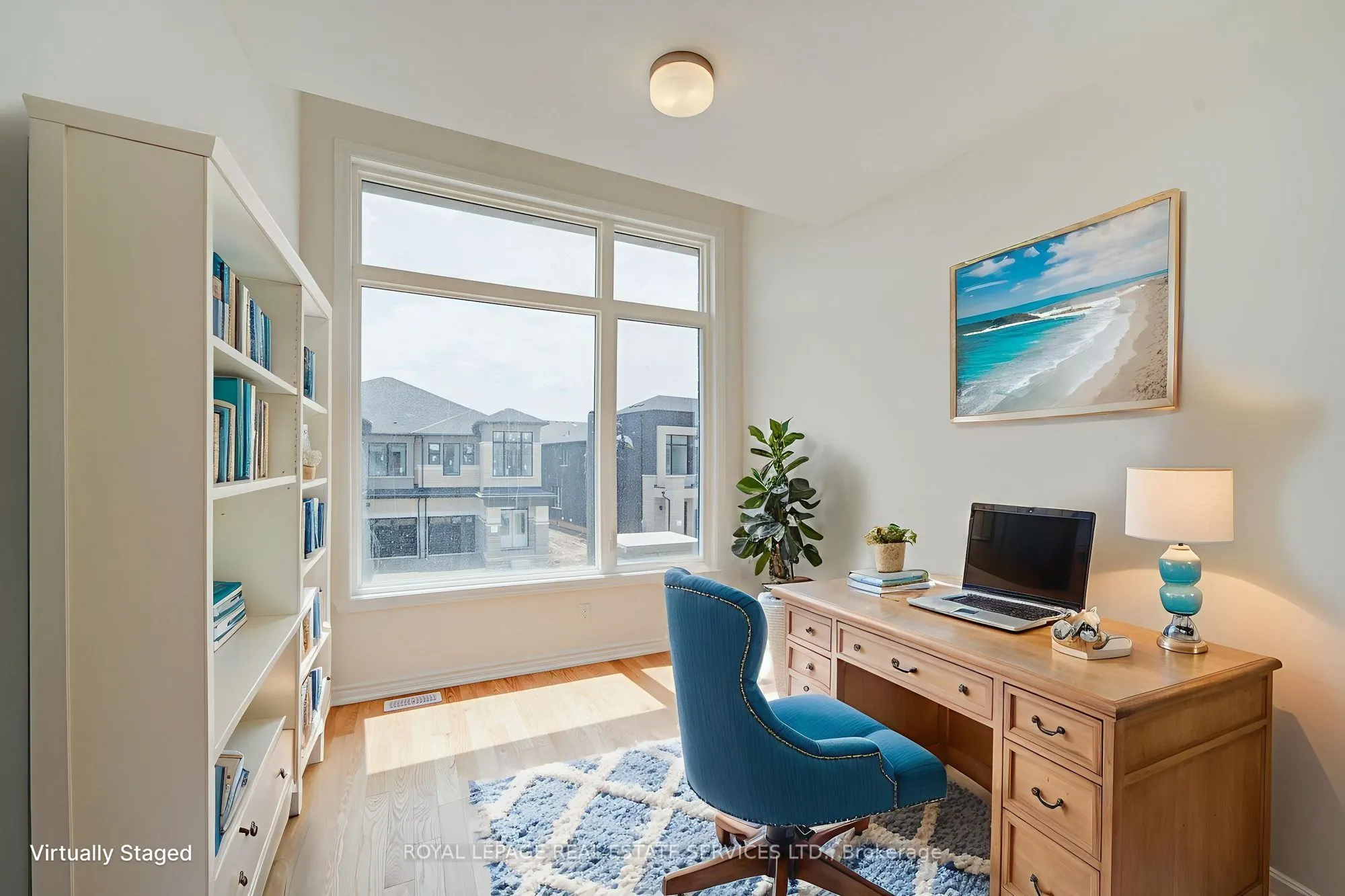 1182 Dartmouth Crescent
