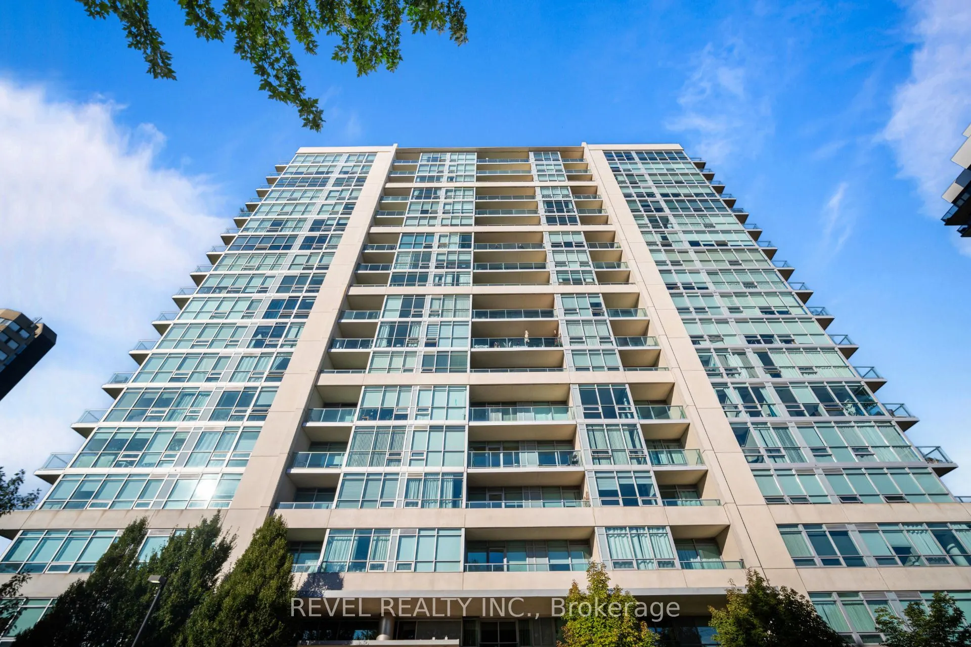 1055 Southdown Road #511