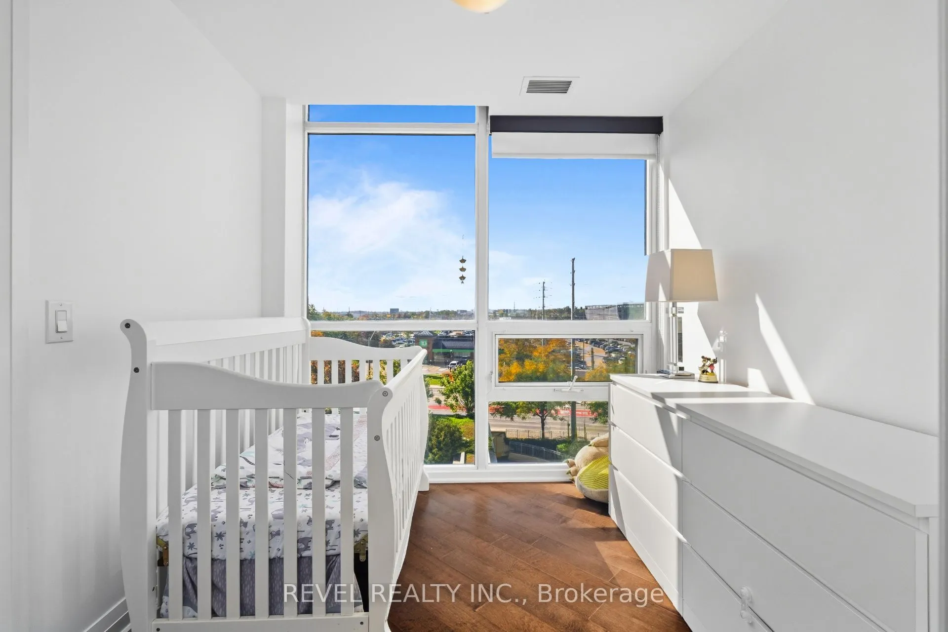 1055 Southdown Road #511